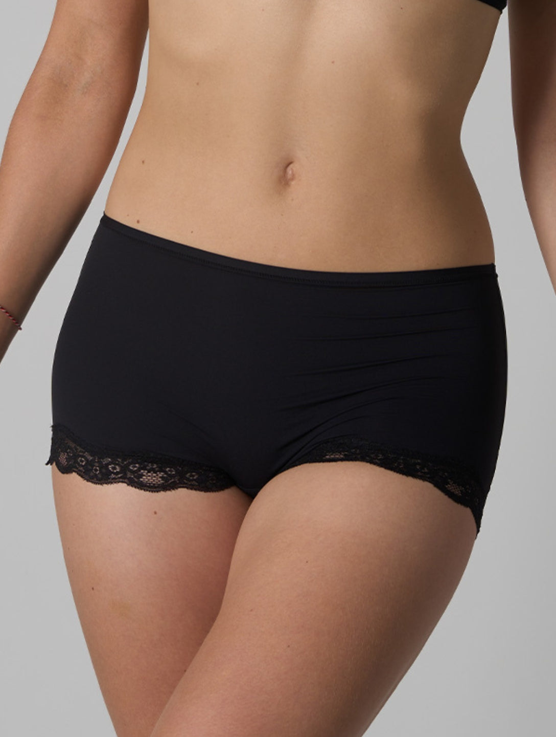 The Smooth Lace Boxer - HeyShape